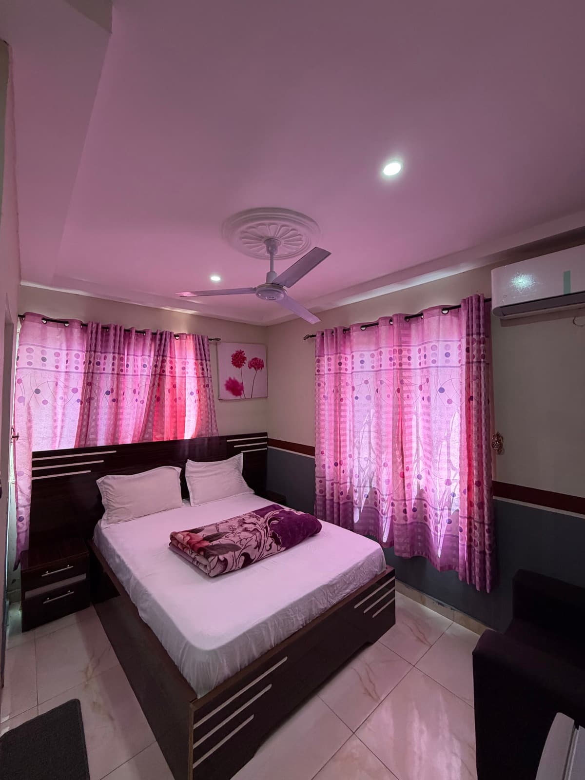 Deluxe room 201