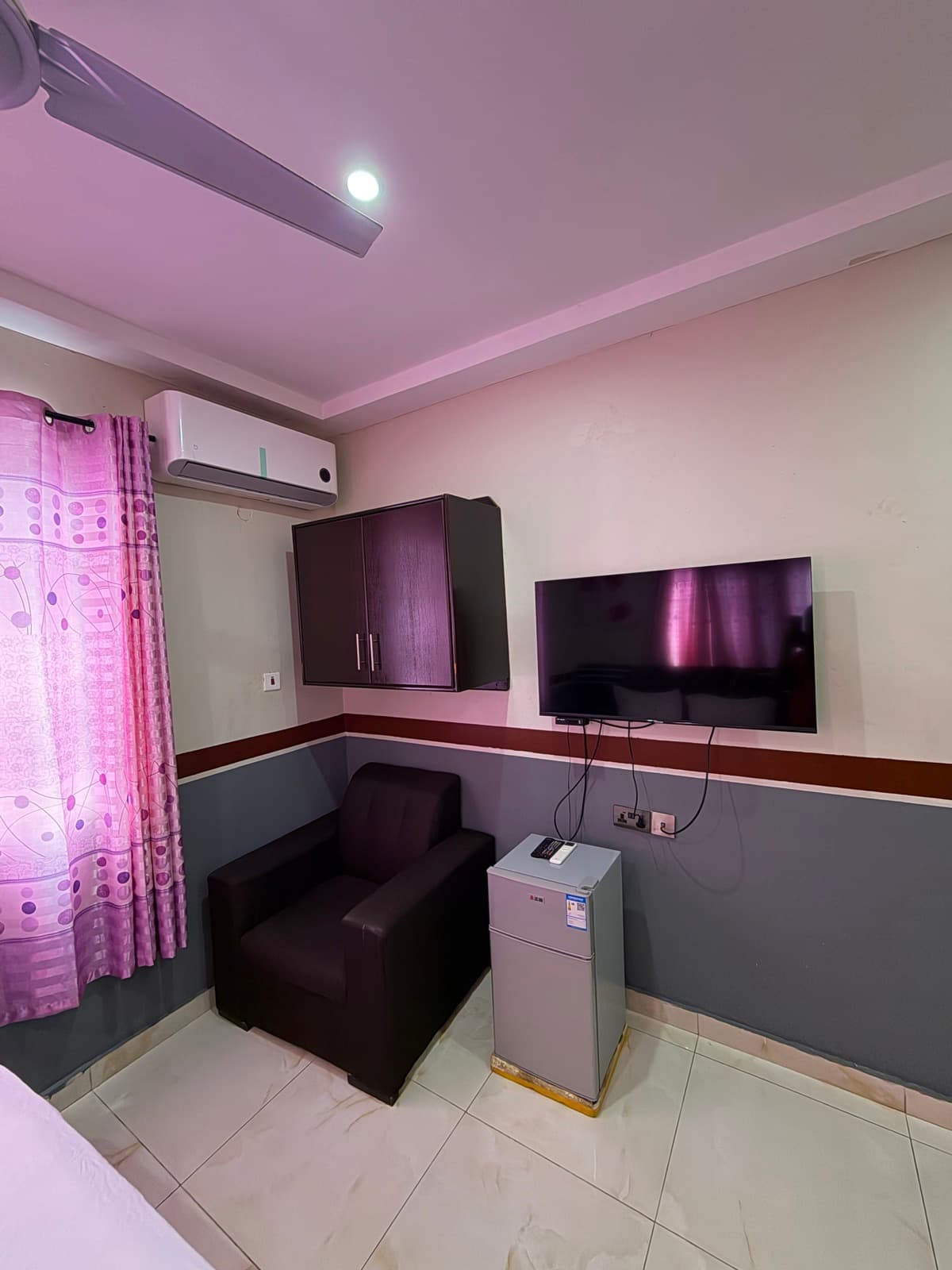 Deluxe room 3