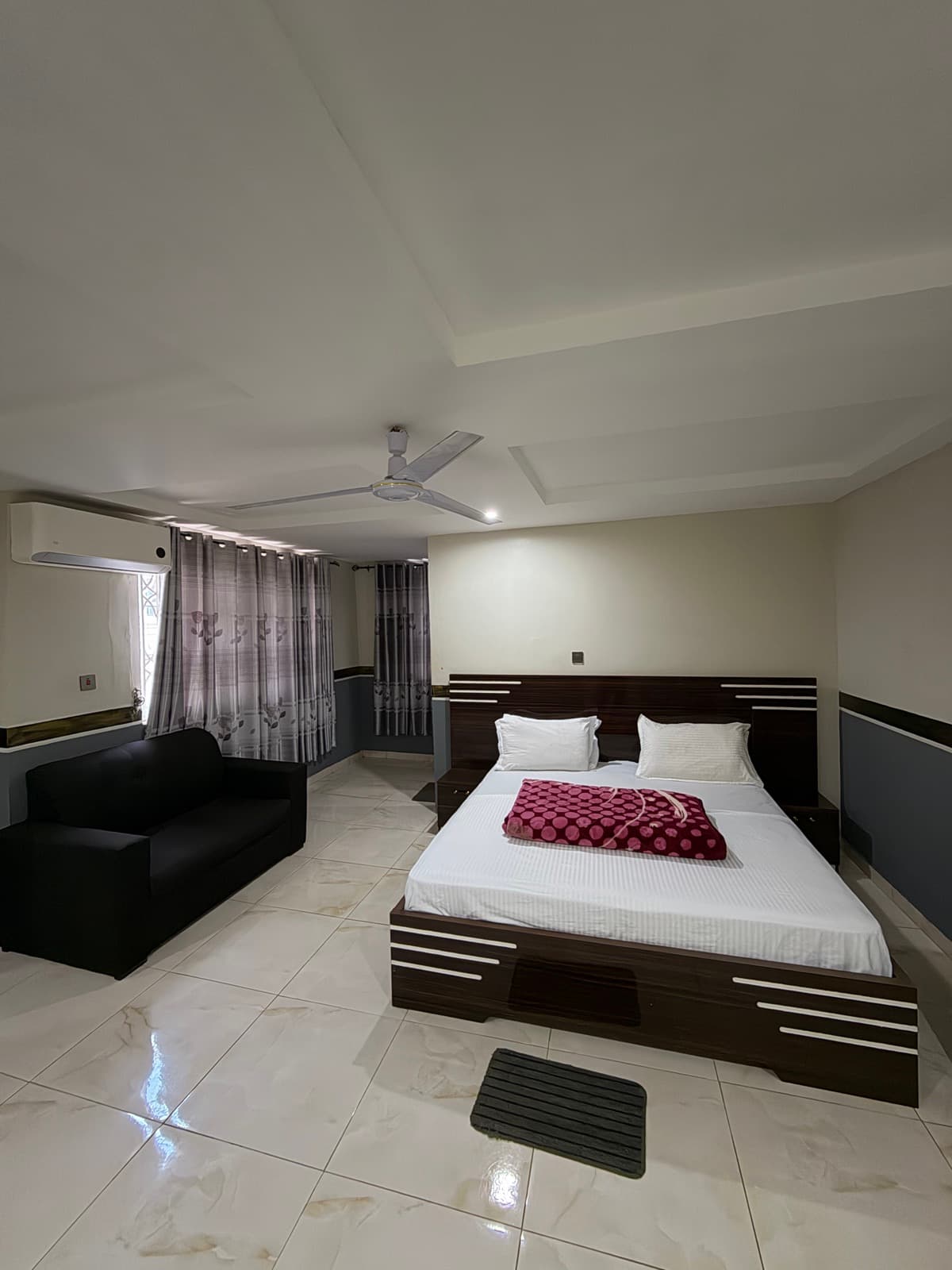 Executive room 301