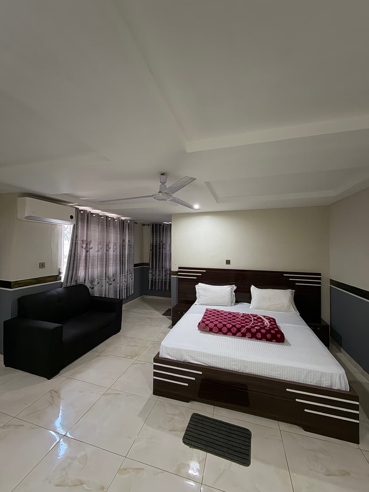 Executive room 4